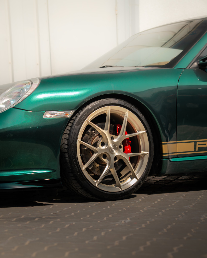2009 PORSCHE 911 gallery image 8