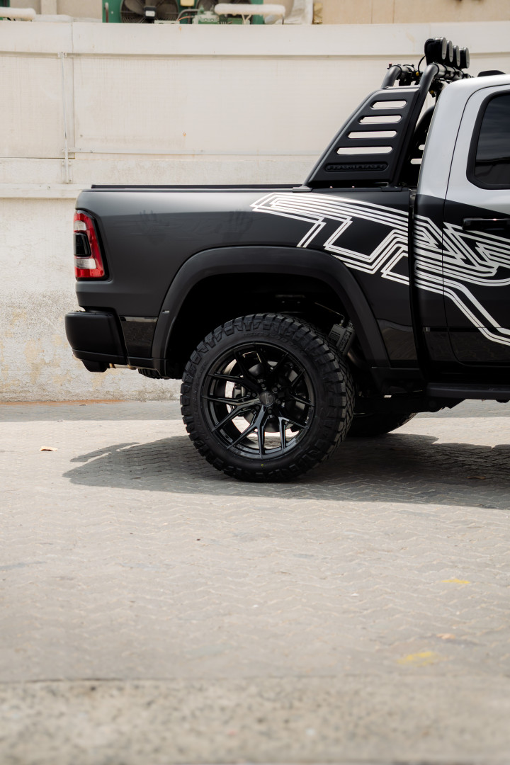 2023 DODGE RAM gallery image 7