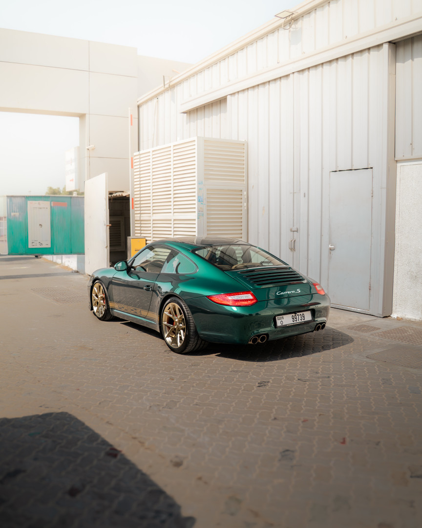 2009 PORSCHE 911 gallery image 2