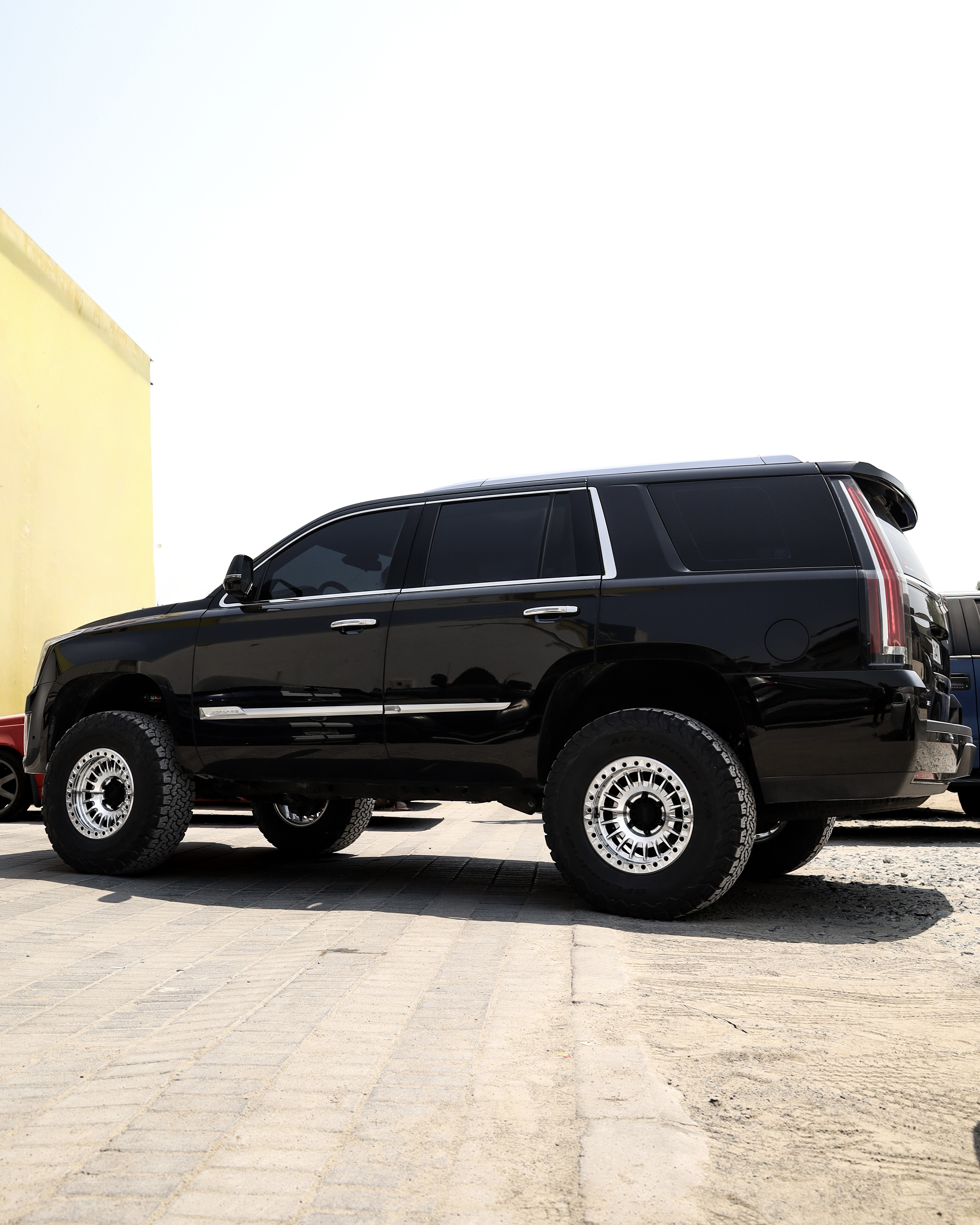 2020 CADILLAC ESCALADE gallery image 4