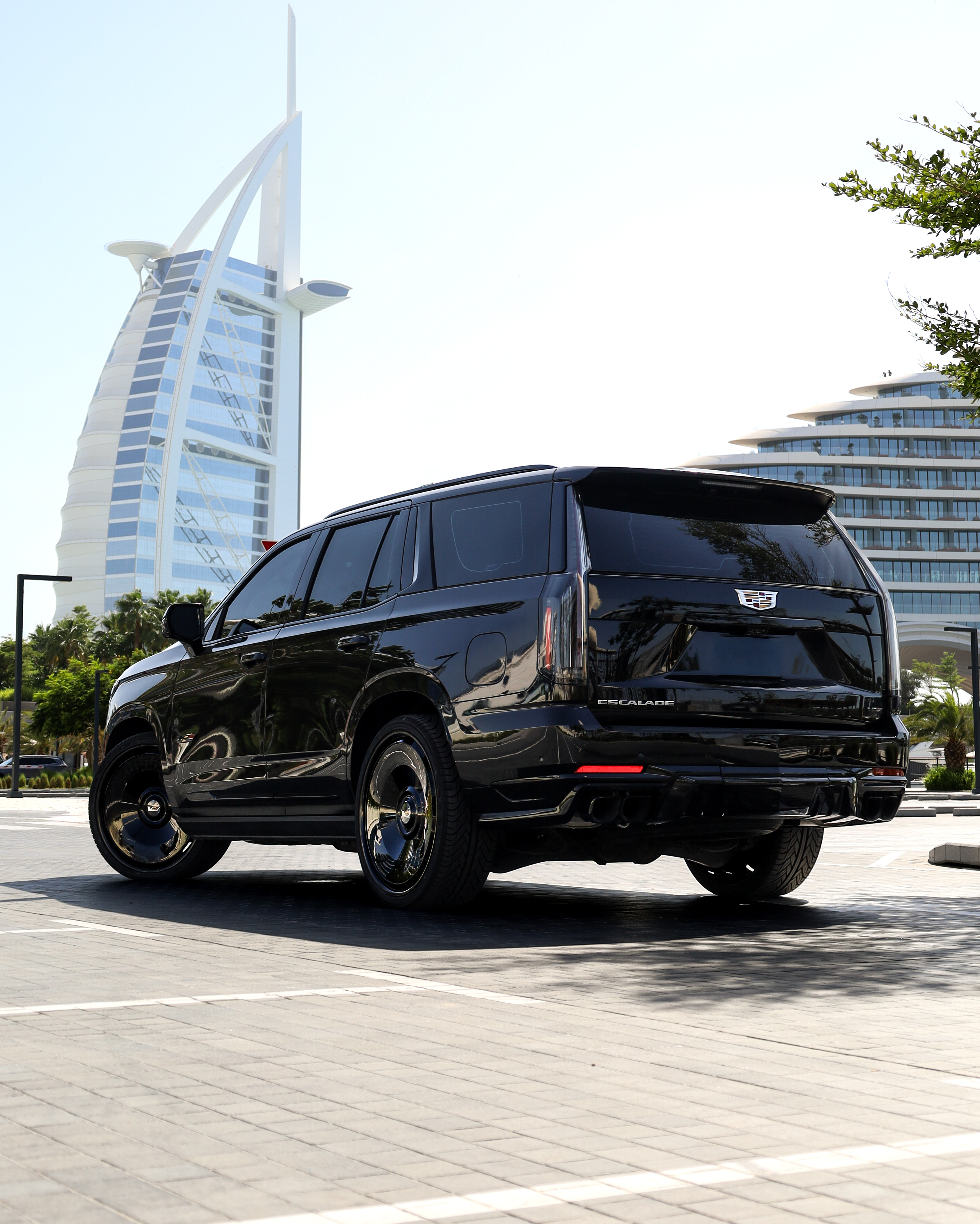 2025 CADILLAC  ESCALADE gallery image 4