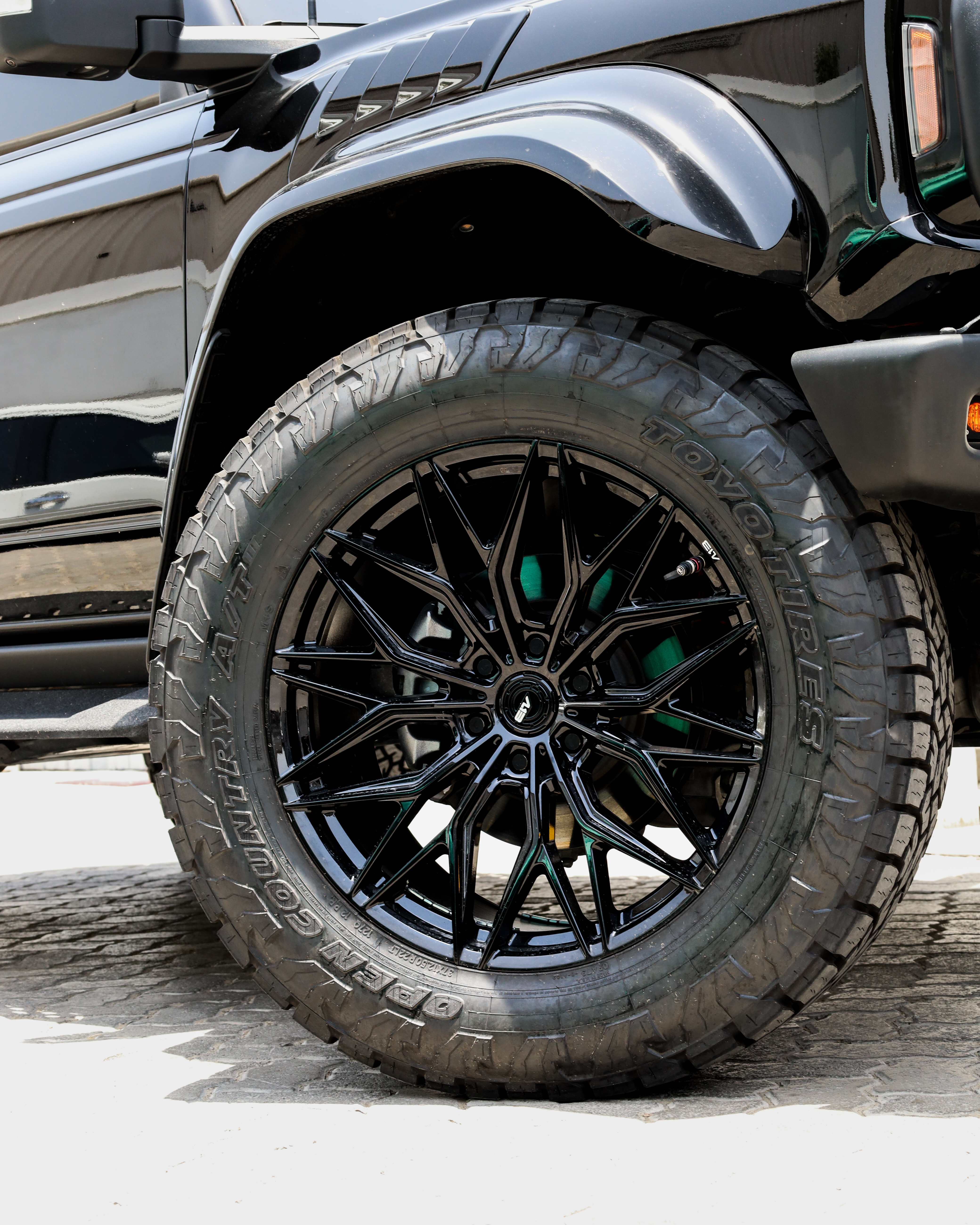 2023 FORD BRONCO RAPTOR gallery image 2