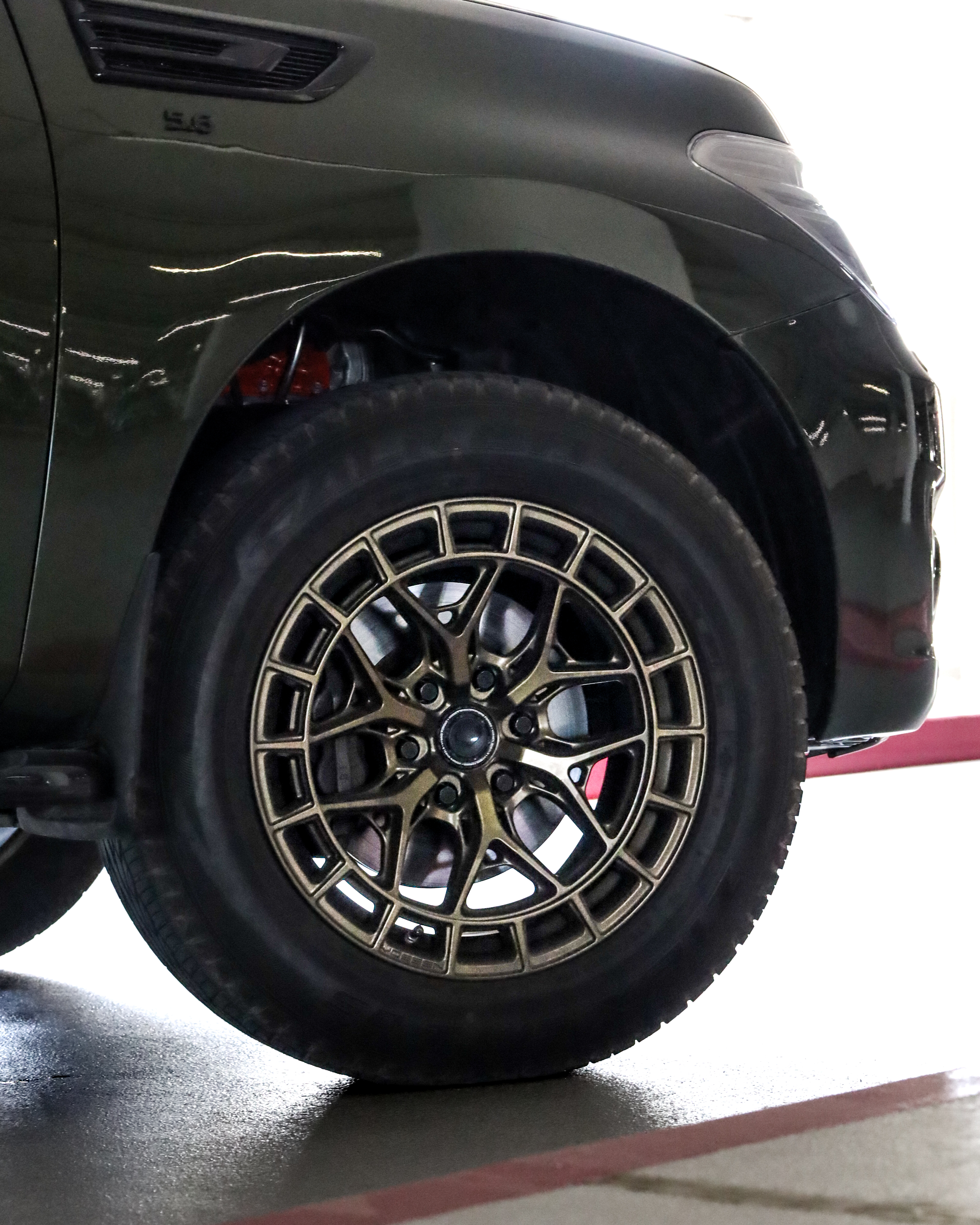 2016 NISSAN Y62 gallery image 5