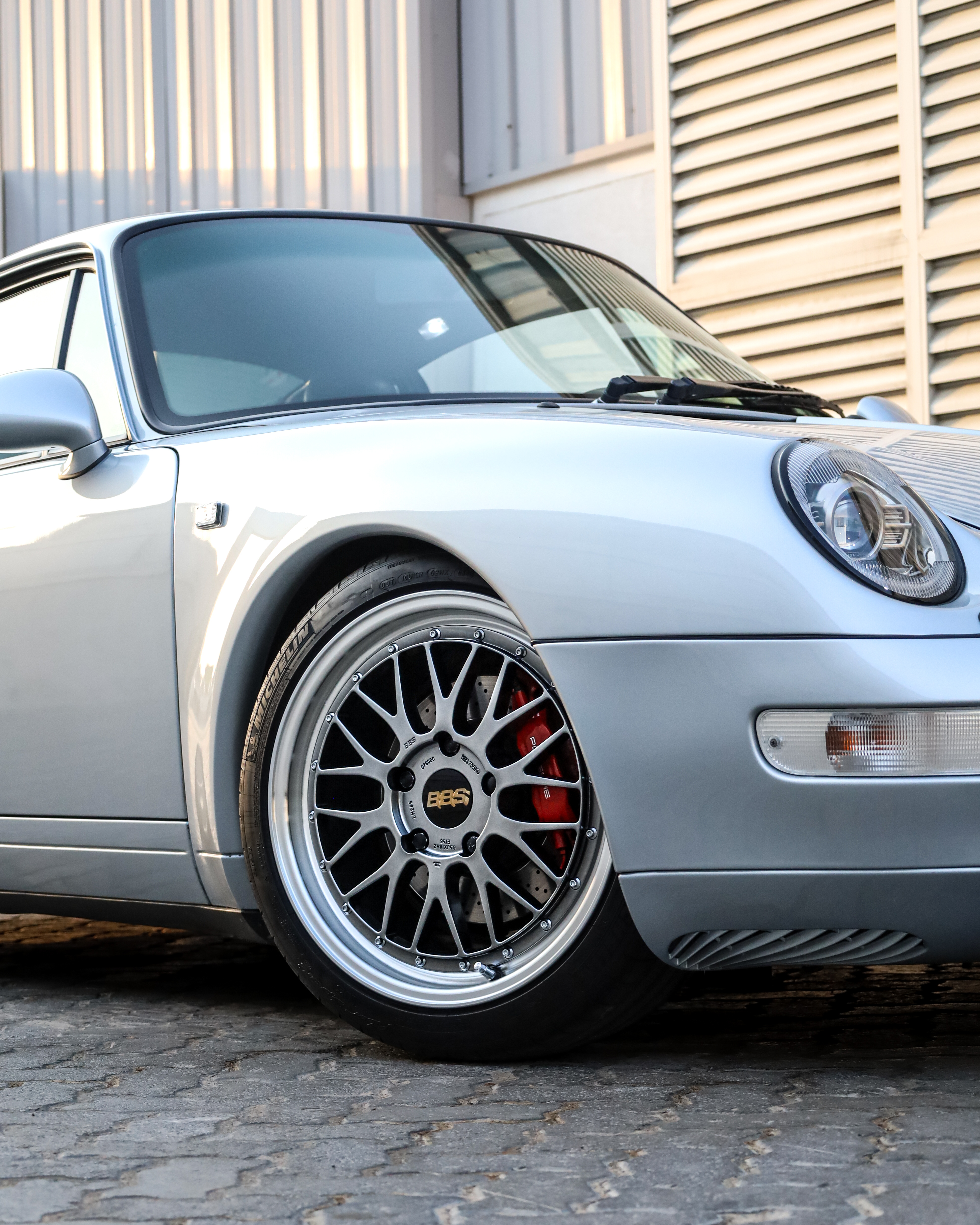 1996 PORSCHE 911  gallery image 2