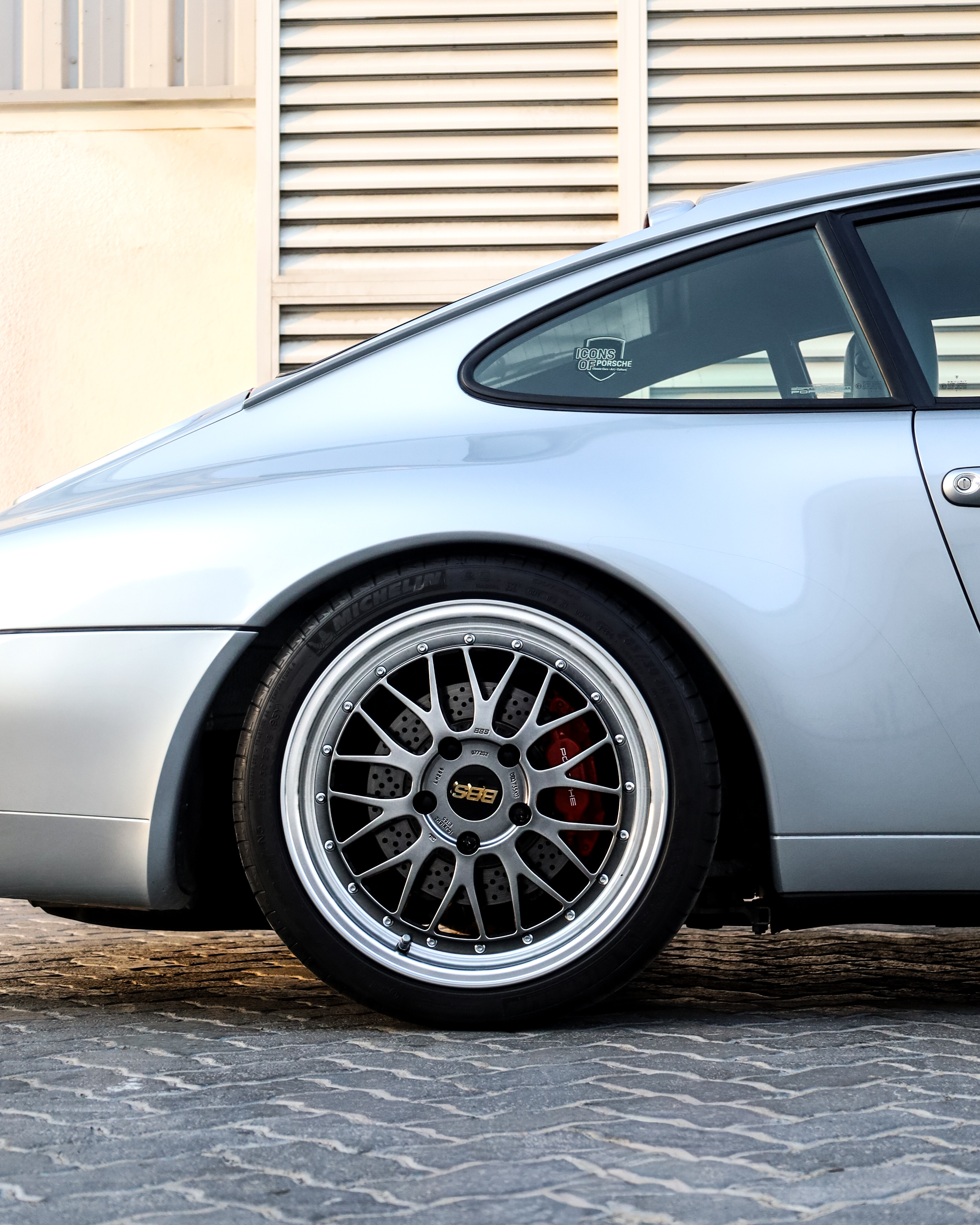 1996 PORSCHE 911  gallery image 3