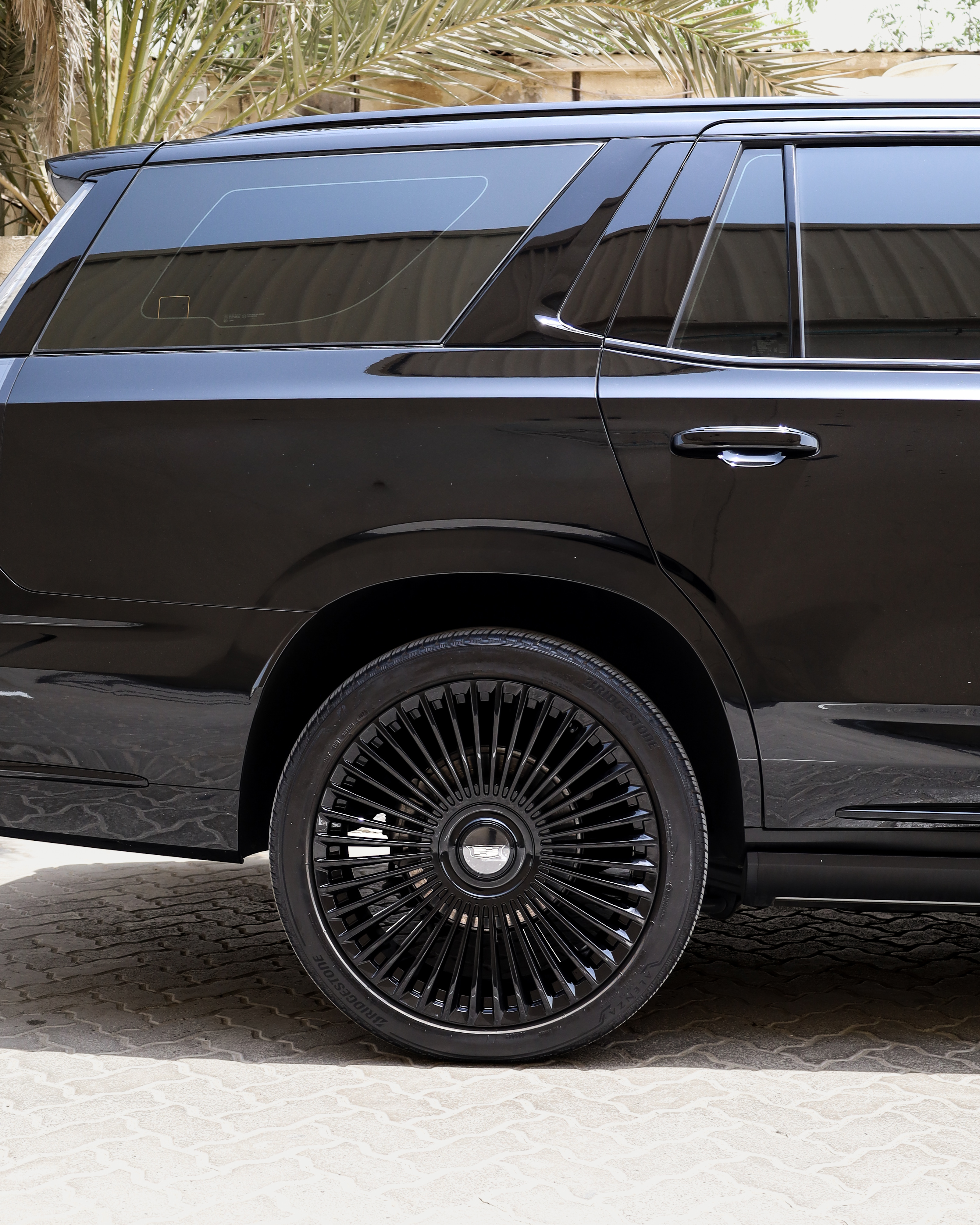 2025 CADILLAC  ESCALADE gallery image 5