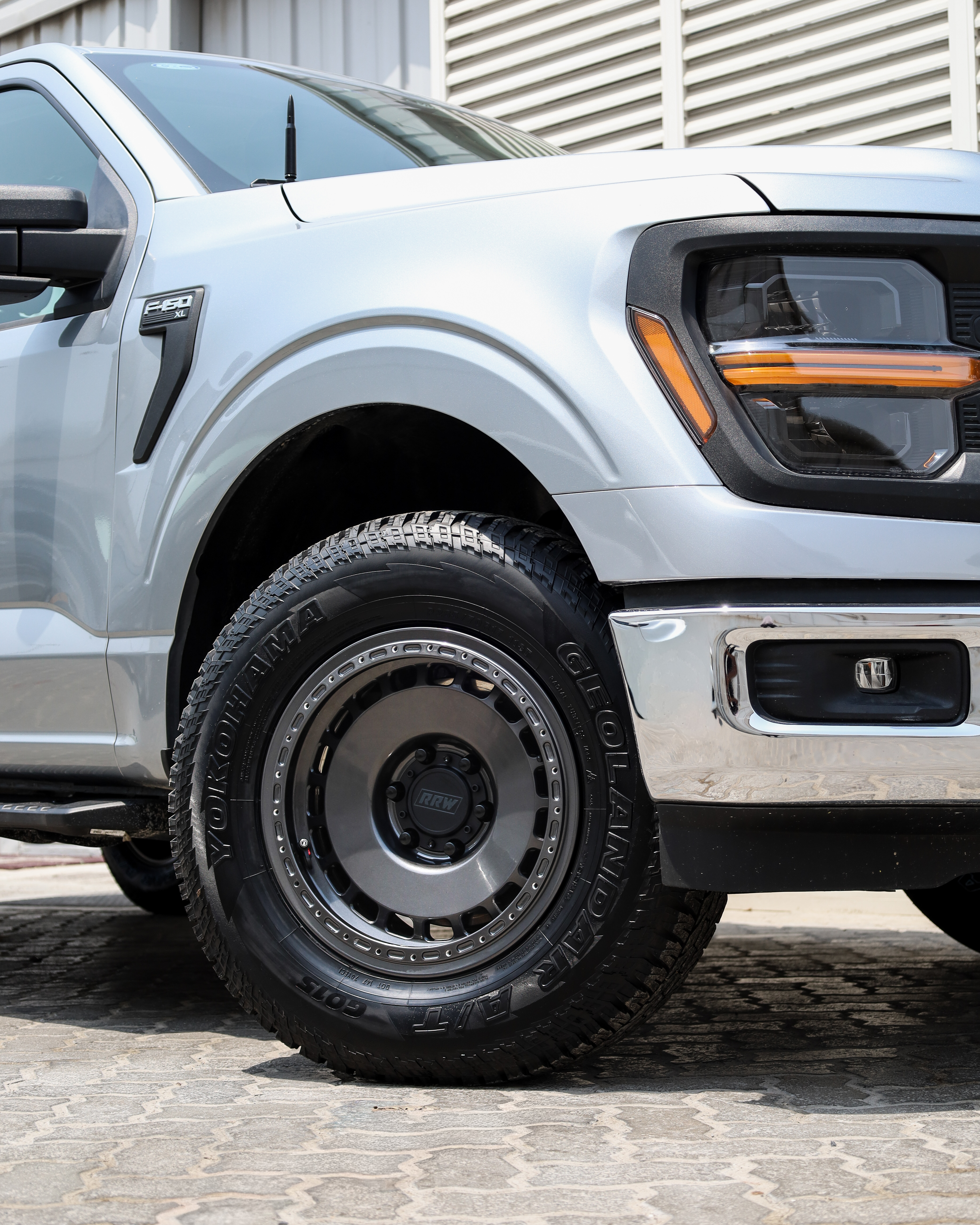 2025 FORD F150 gallery image 2