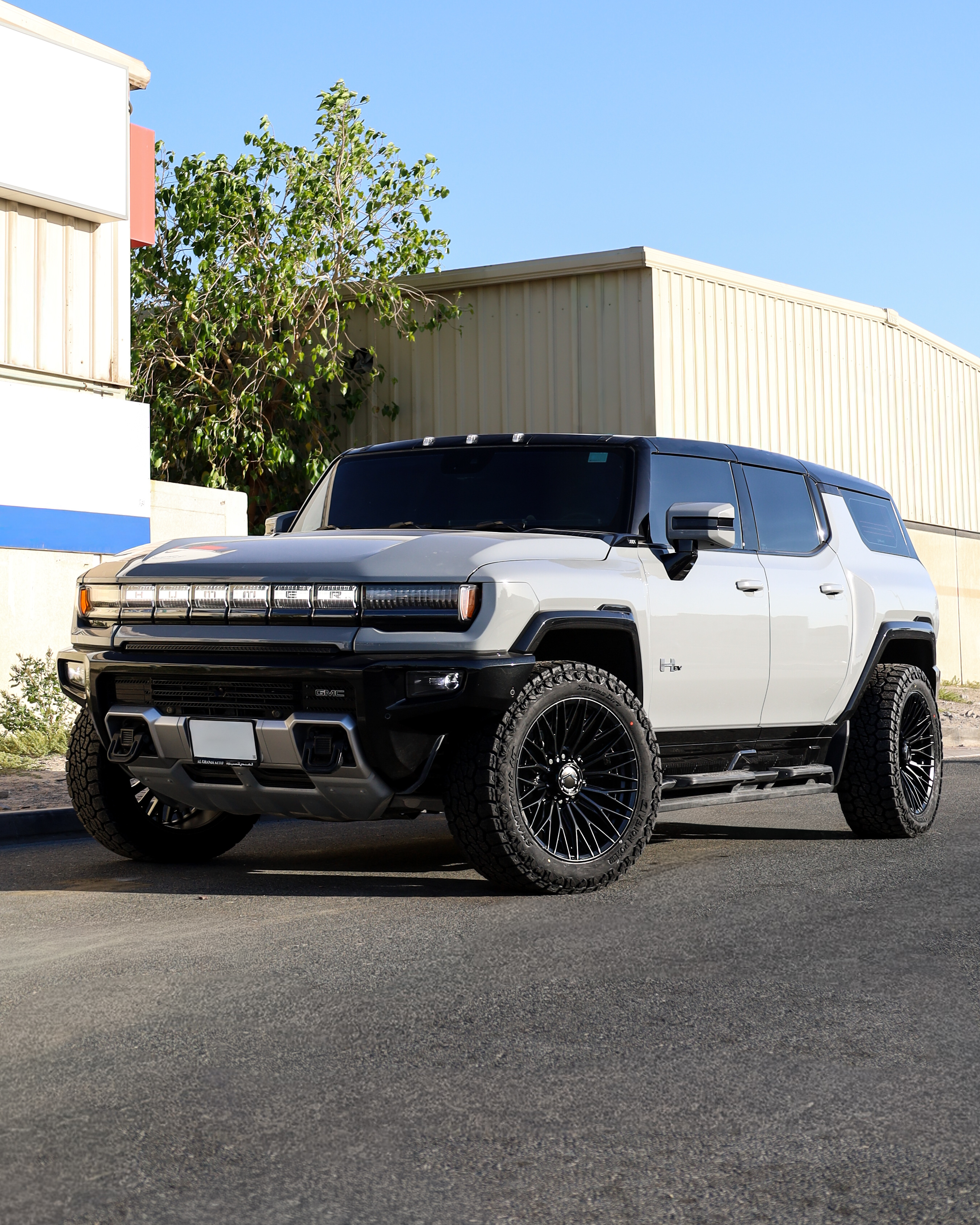 2025 GMC HUMMER EV