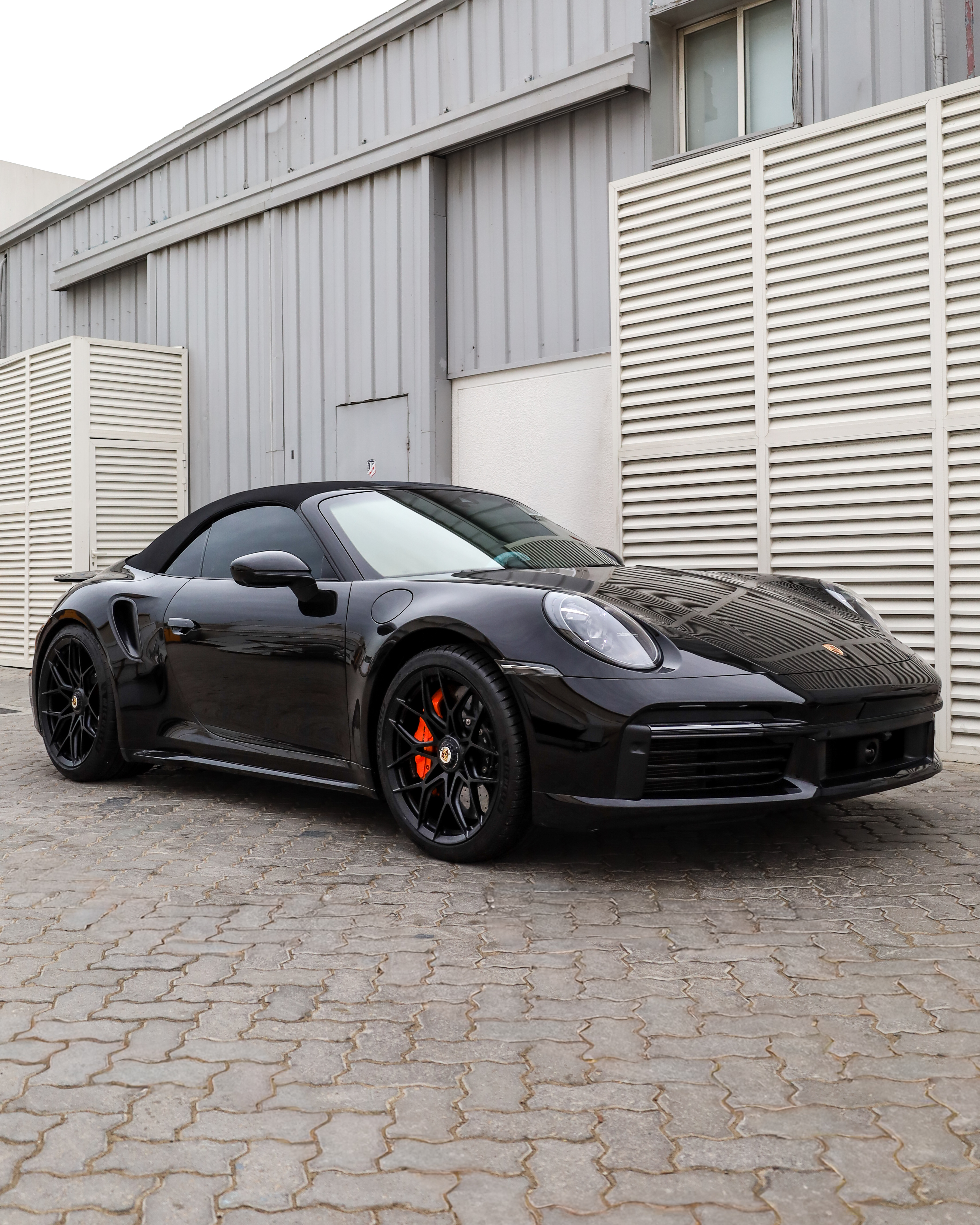 2021 PORSCHE 911 gallery image 2