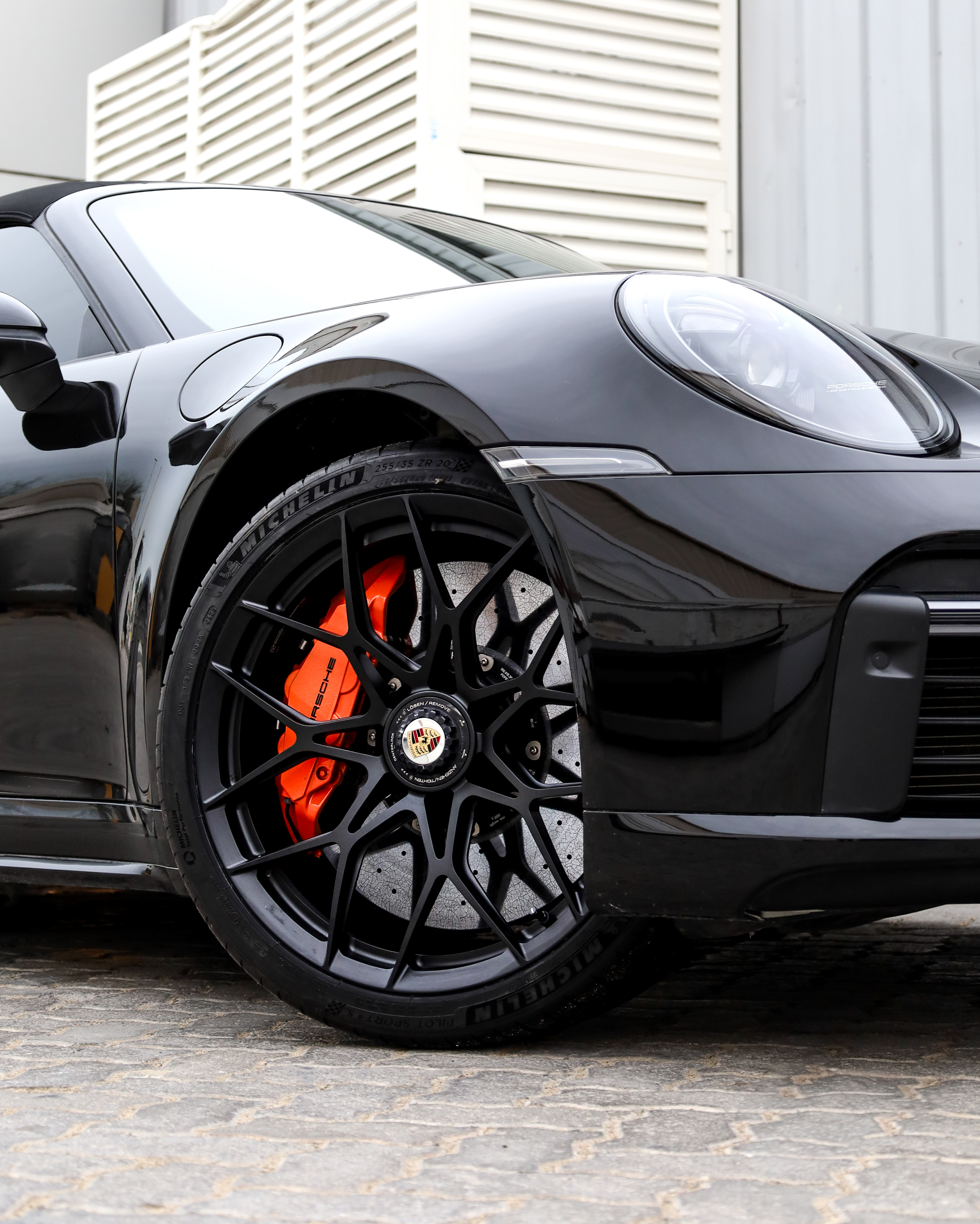 2021 PORSCHE 911 gallery image 3