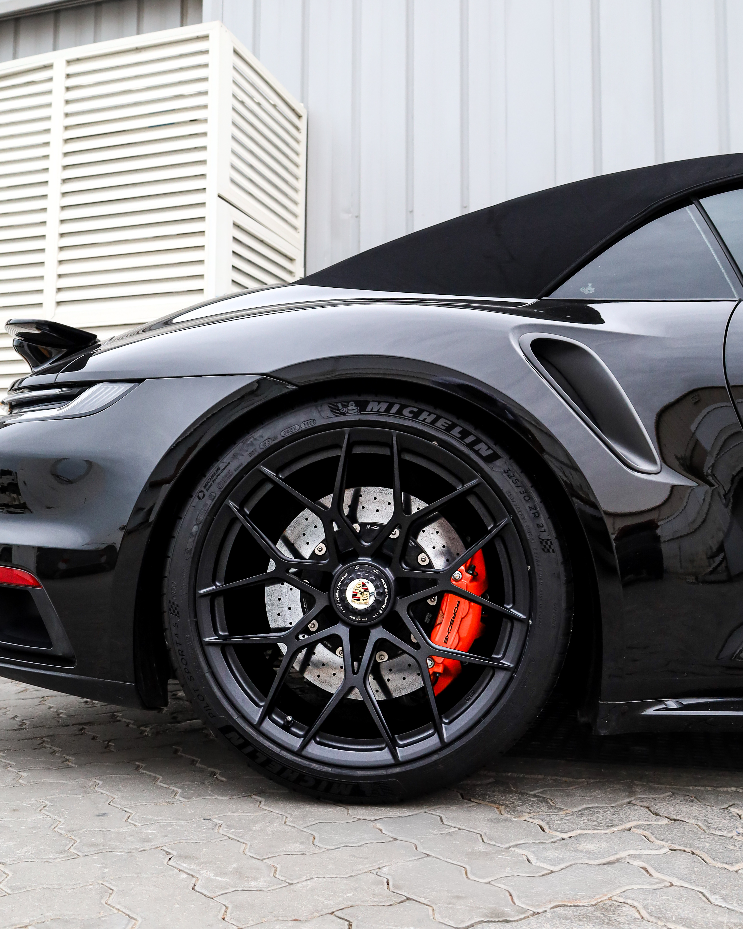 2021 PORSCHE 911 gallery image 4