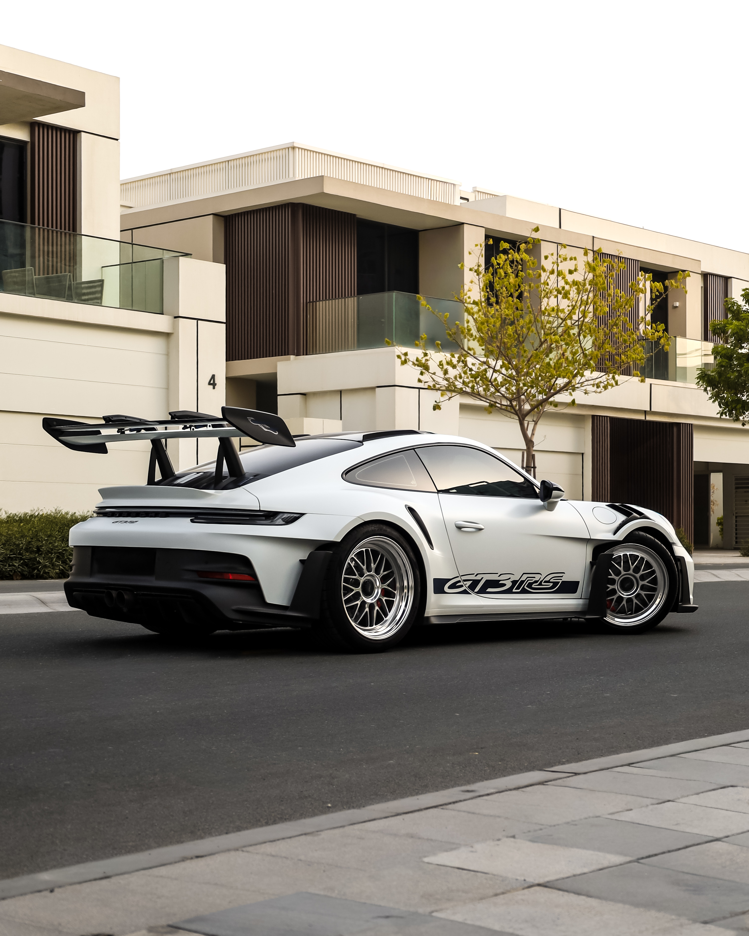 2025 PORSCHE 911 gallery image 6