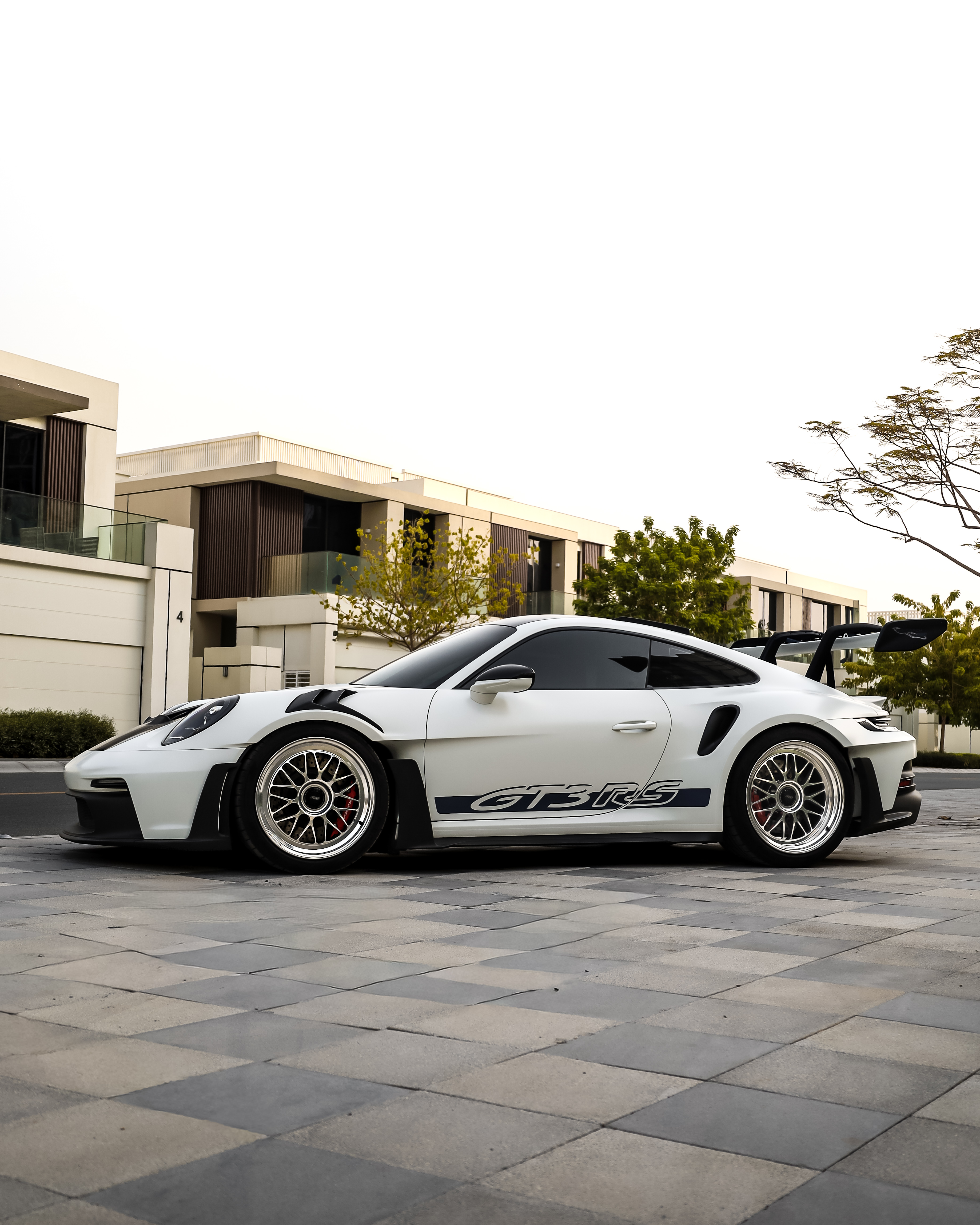 2025 PORSCHE 911 gallery image 9