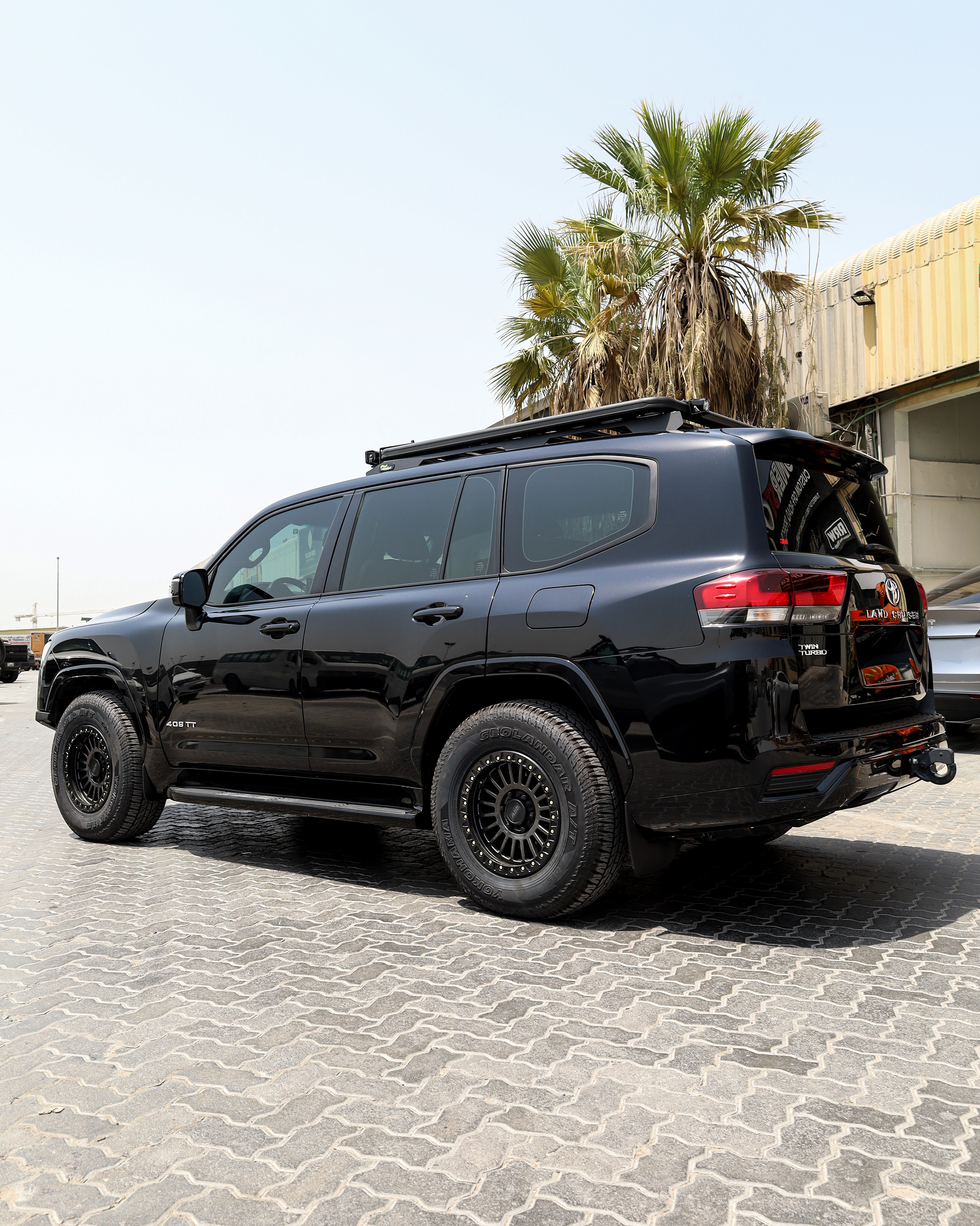 2024 TOYOTA LAND CRUISER 300 gallery image 4