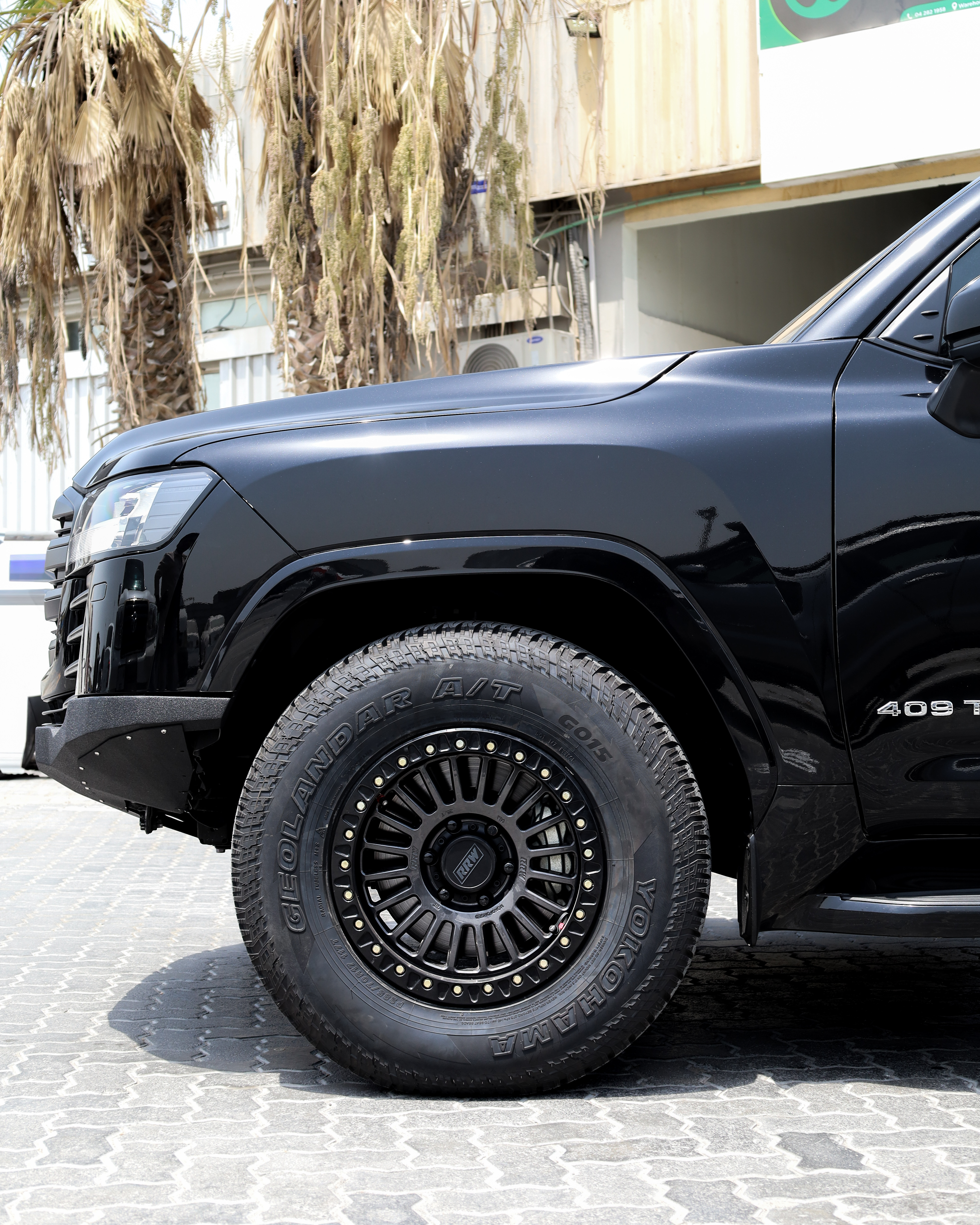 2024 TOYOTA LAND CRUISER 300 gallery image 5