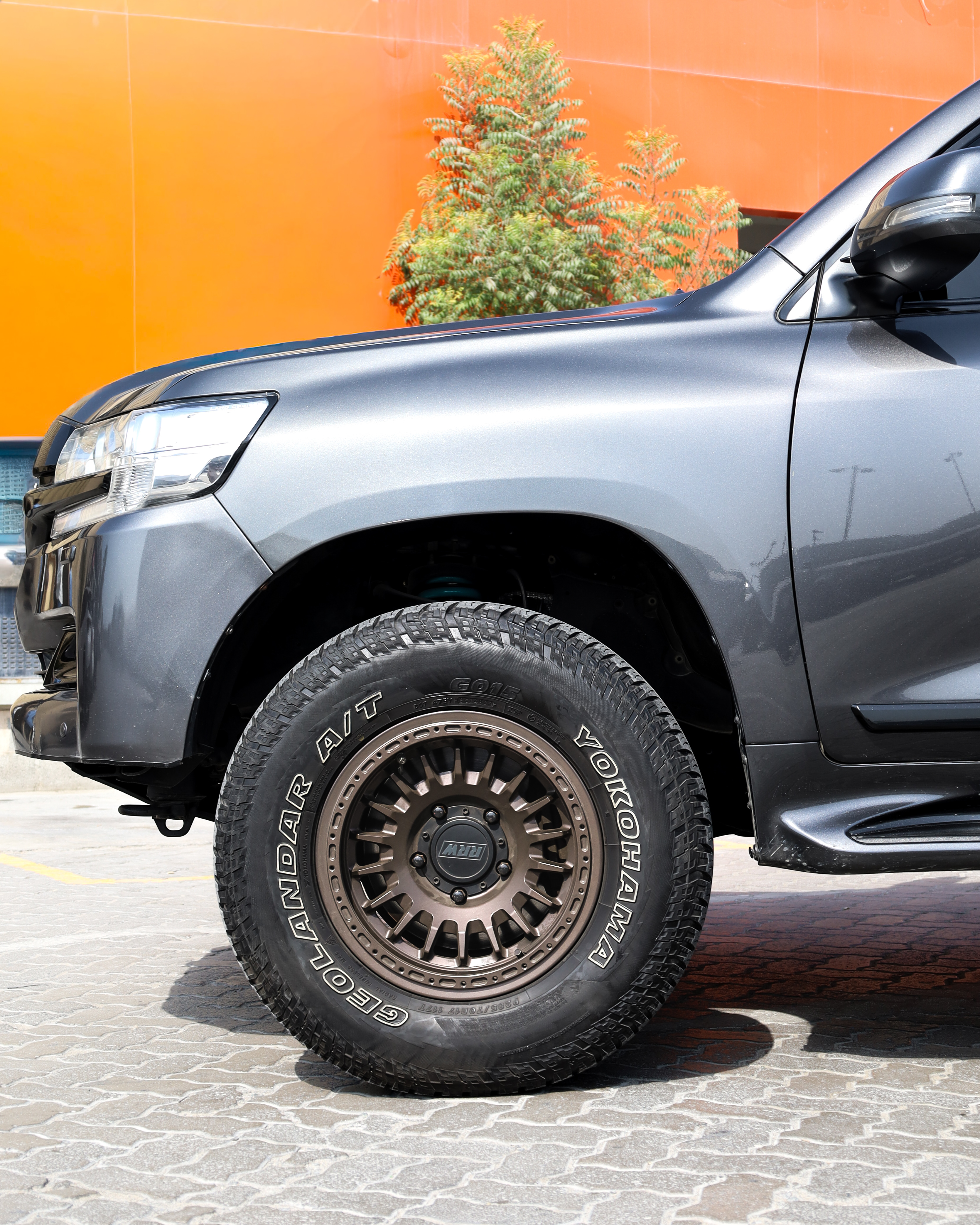 2021 TOYOTA  LAND CRUISER 200 gallery image 6