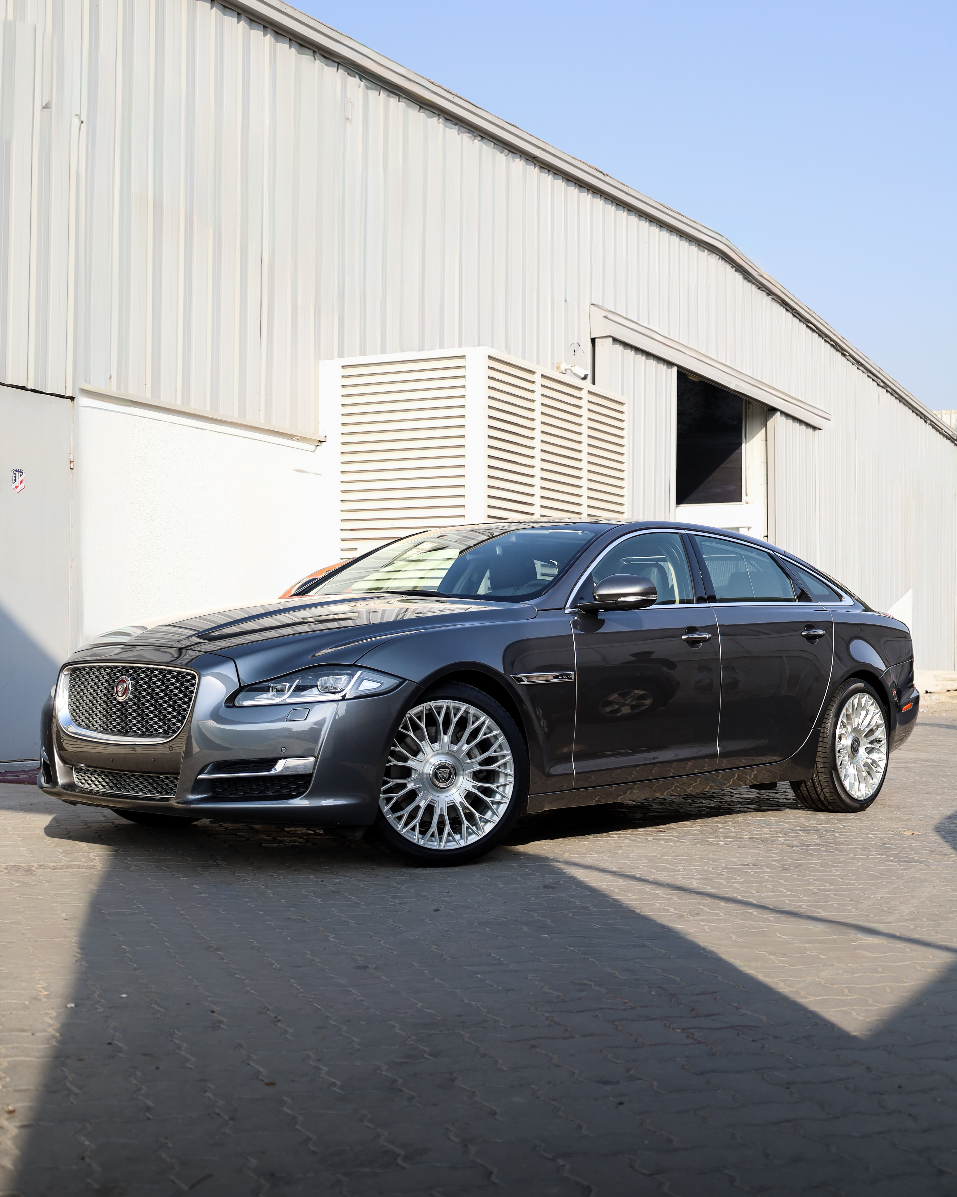 2017 JAGUAR XJL