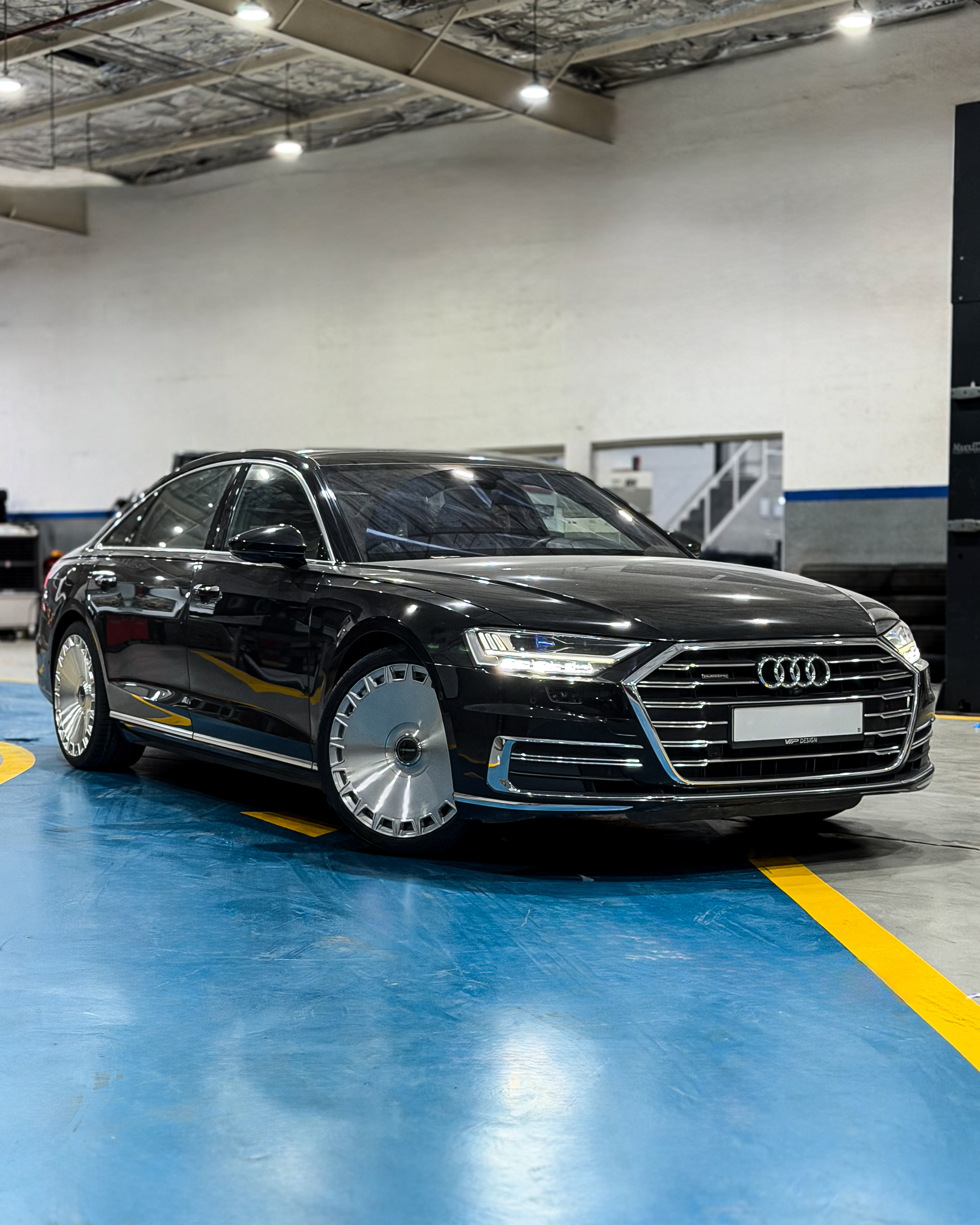 2019 AUDI A8L