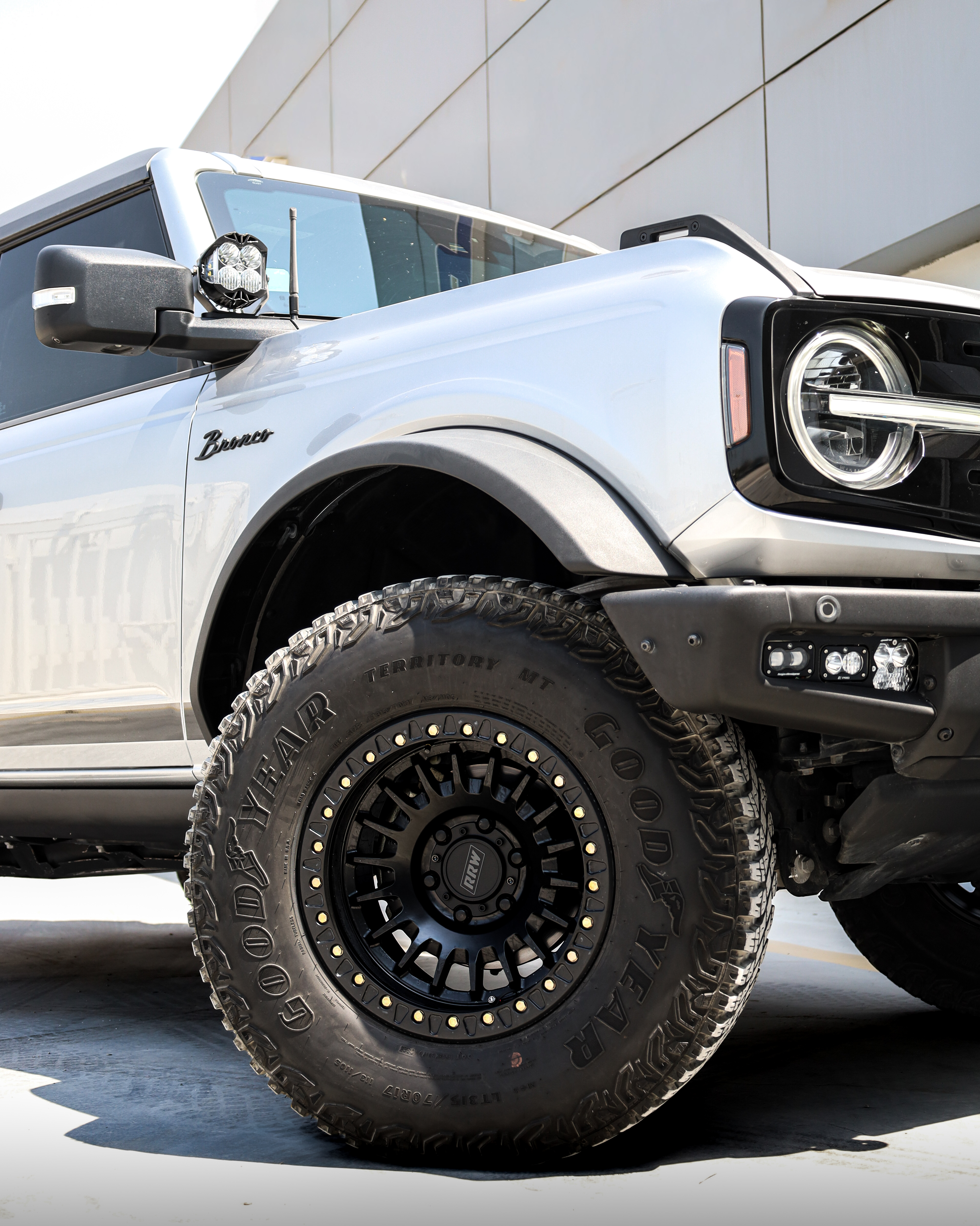 2024 FORD BRONCO gallery image 2