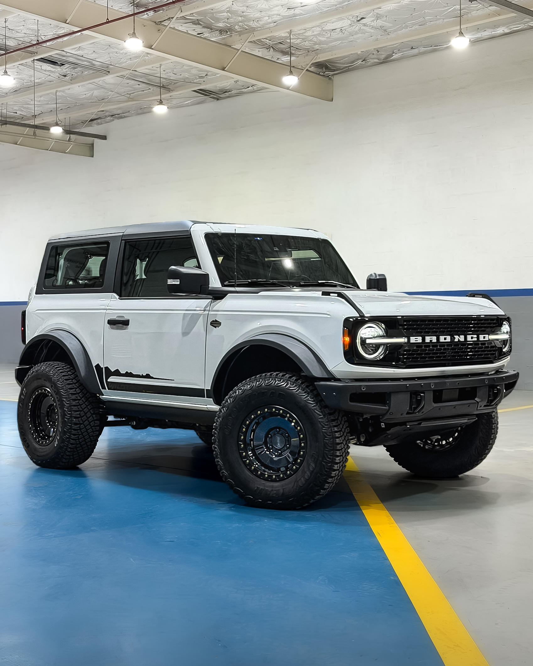 2023 FORD BRONCO