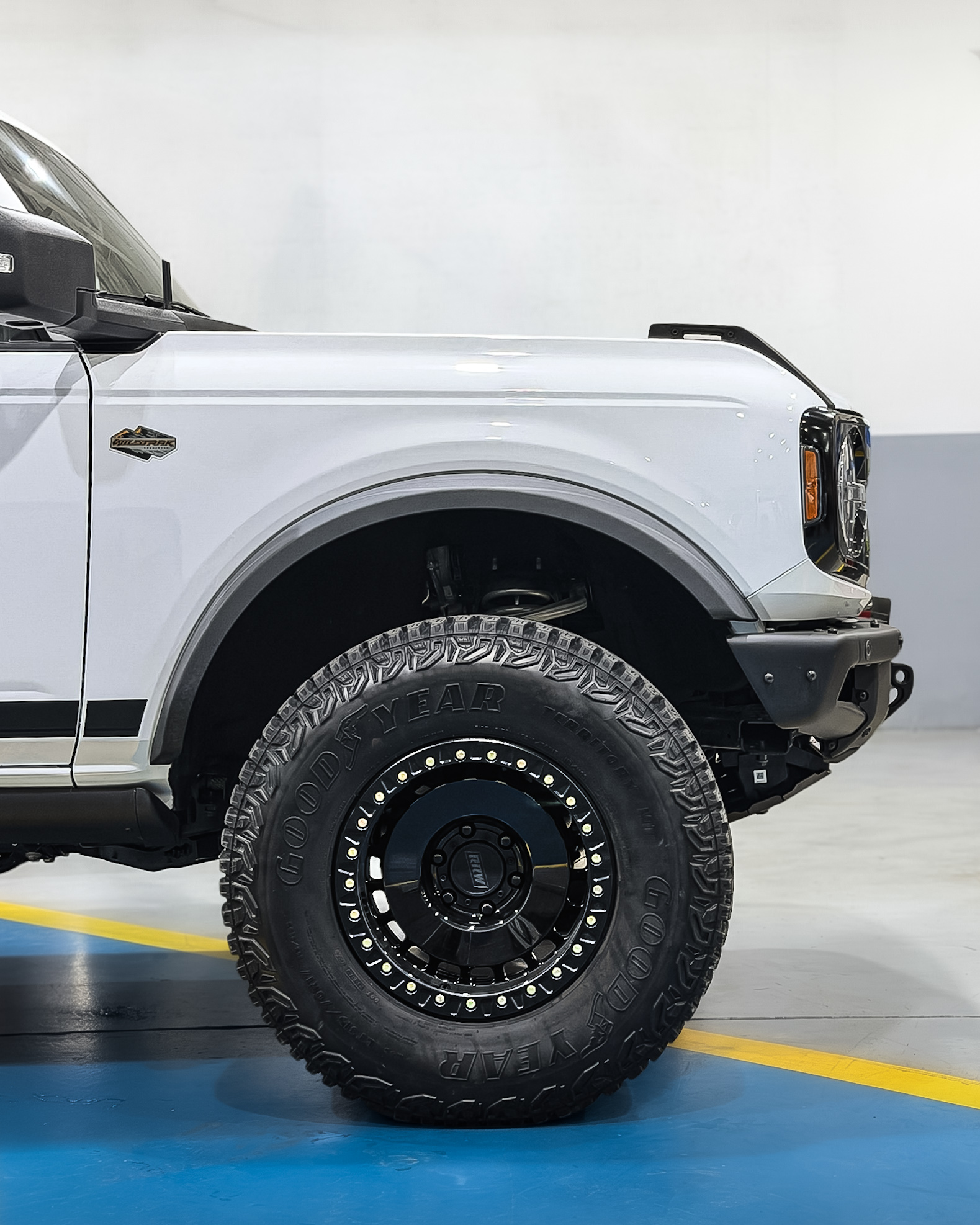 2023 FORD BRONCO gallery image 5
