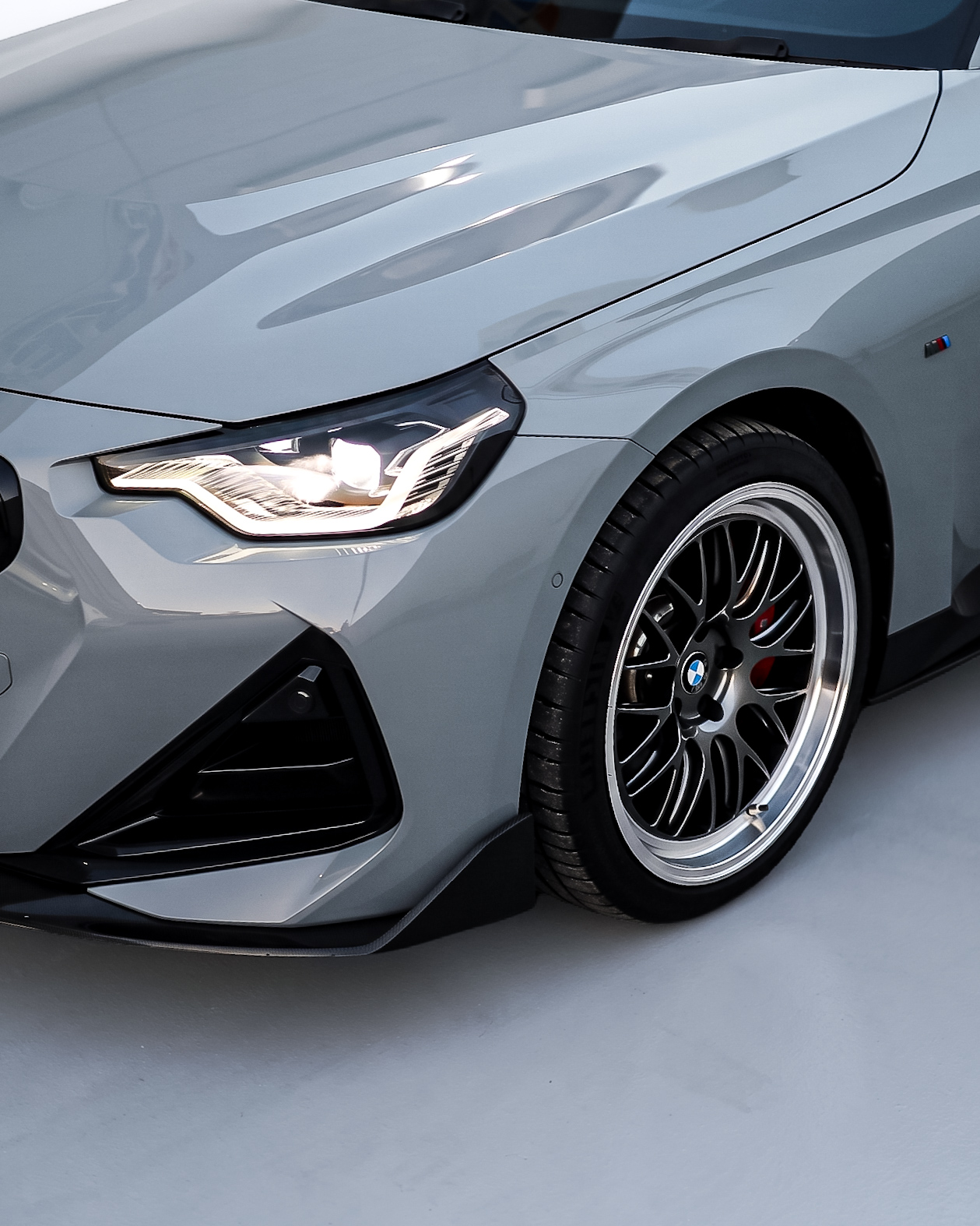 2024 BMW  2 SERIES gallery image 9