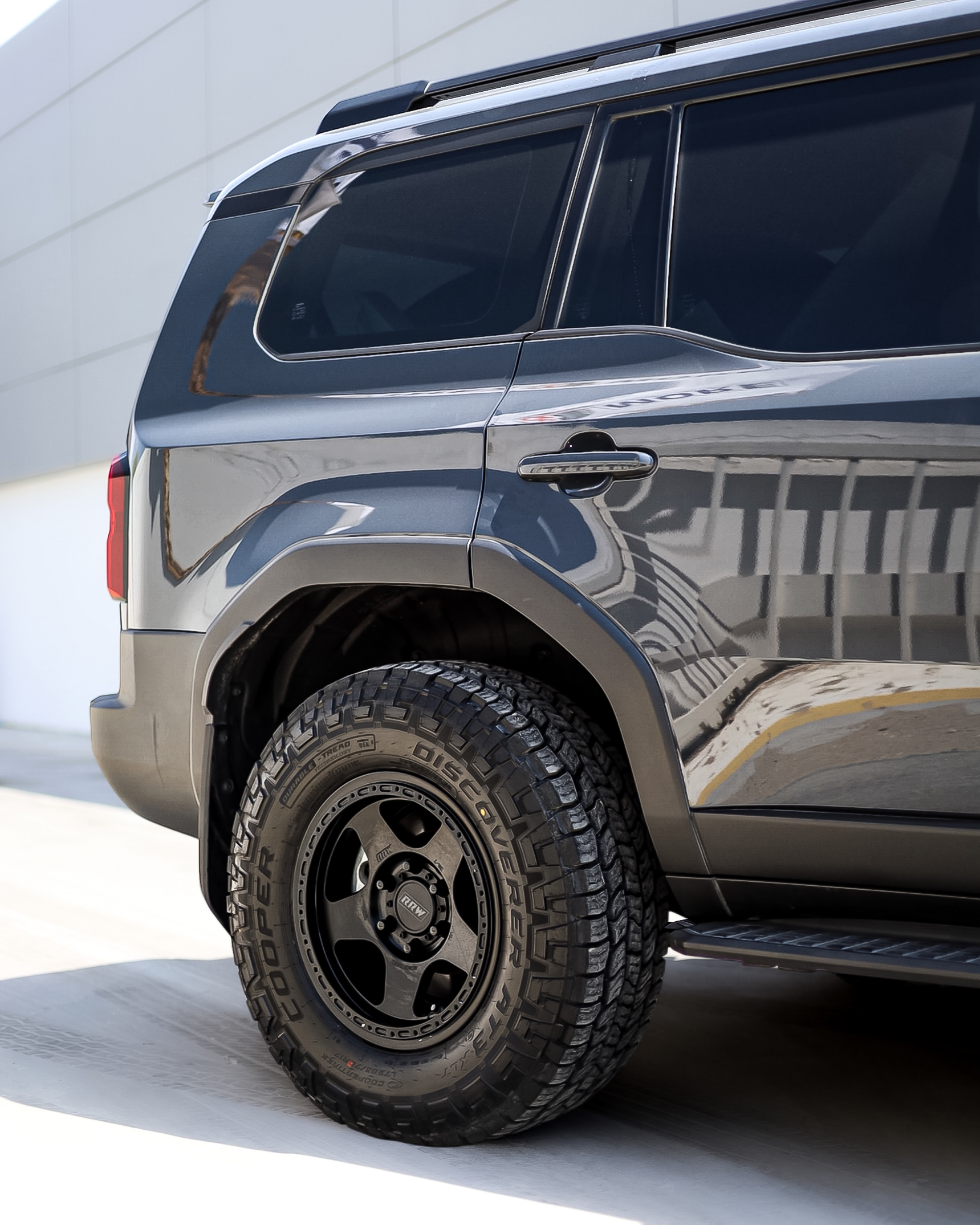 2026 TOYOTA  LAND CRUISER PRADO 250 gallery image 4