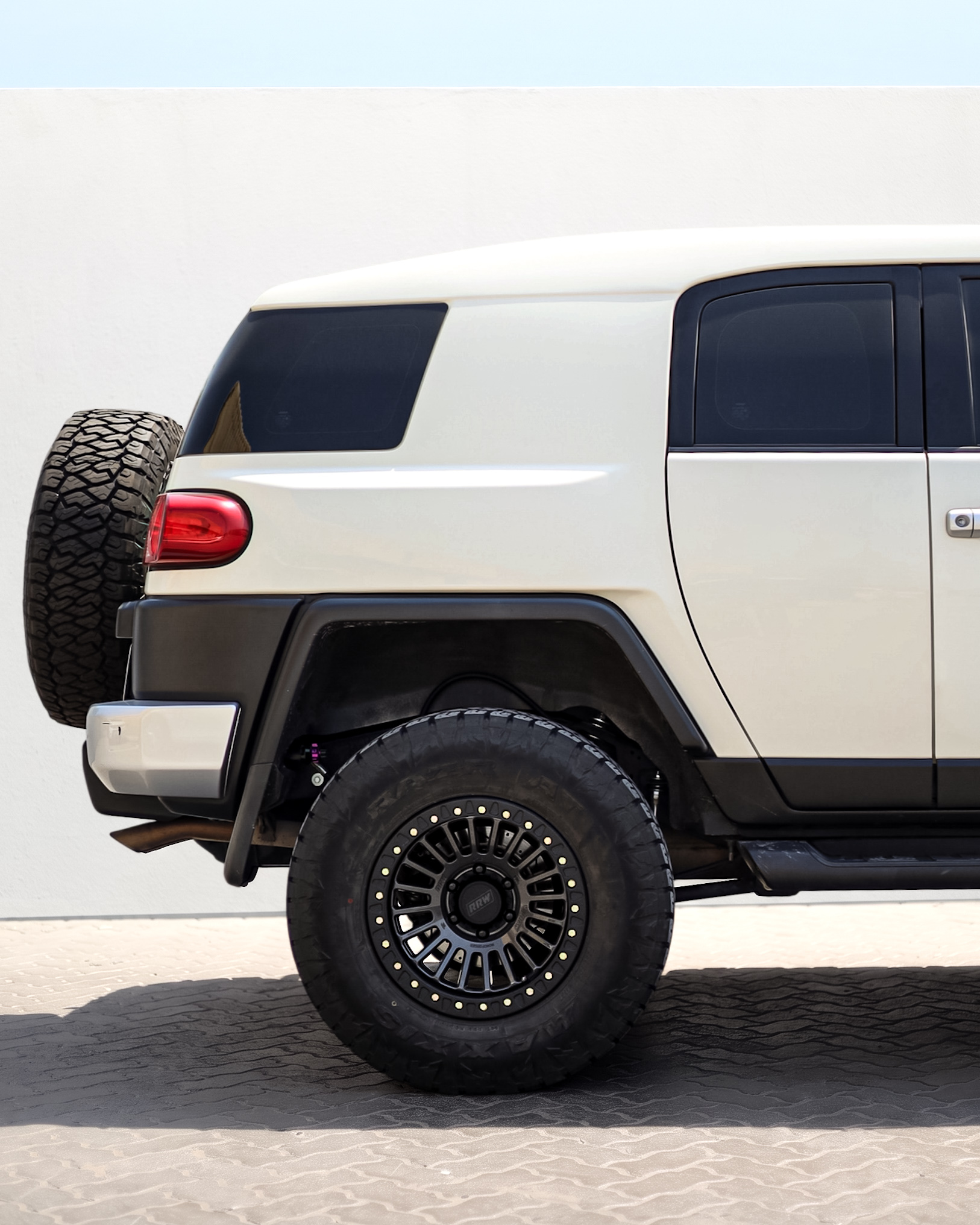 2023 TOYOTA  FJ CRUISER gallery image 2