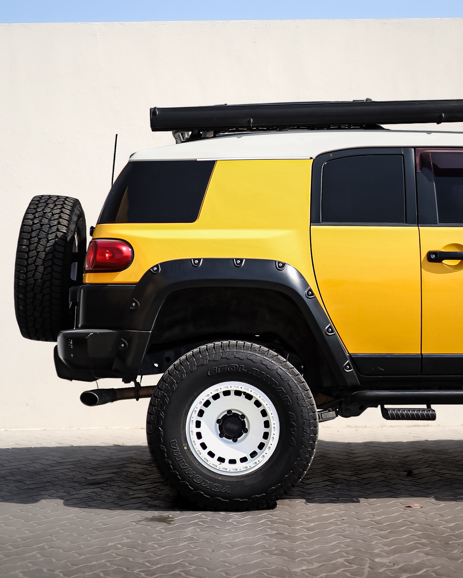 2007 TOYOTA FJ CRUISER gallery image 2