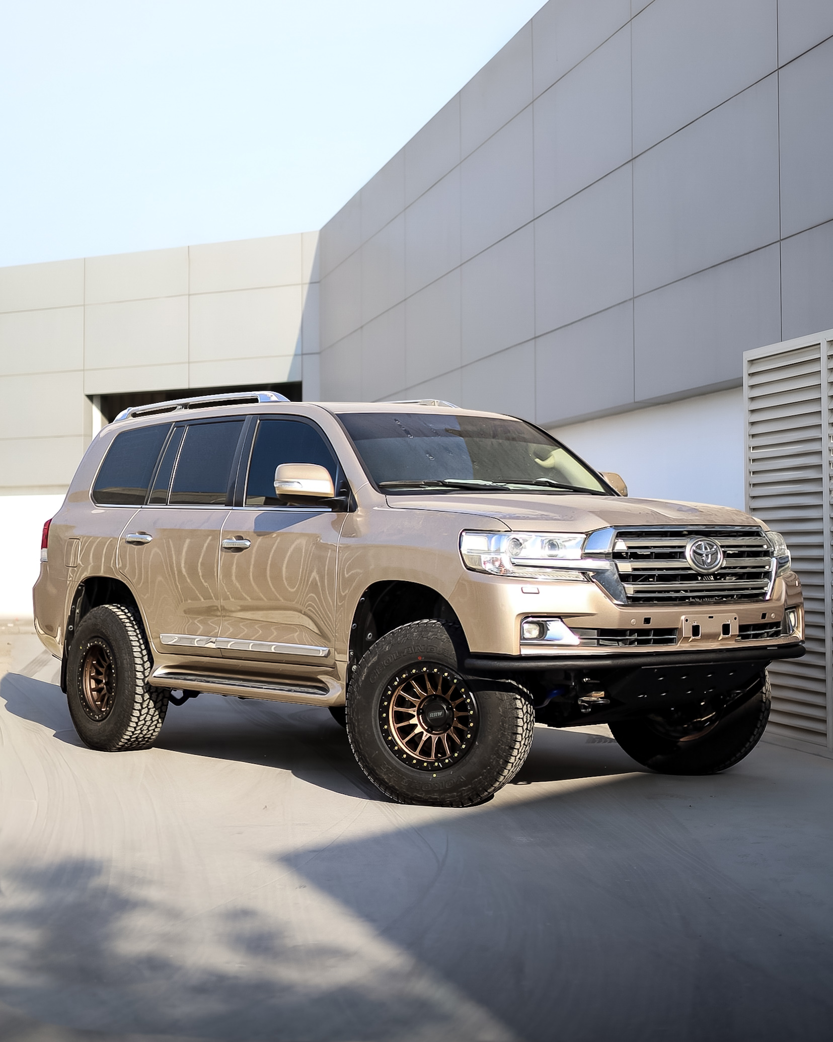 2016 TOYOTA LAND CRUISER 200