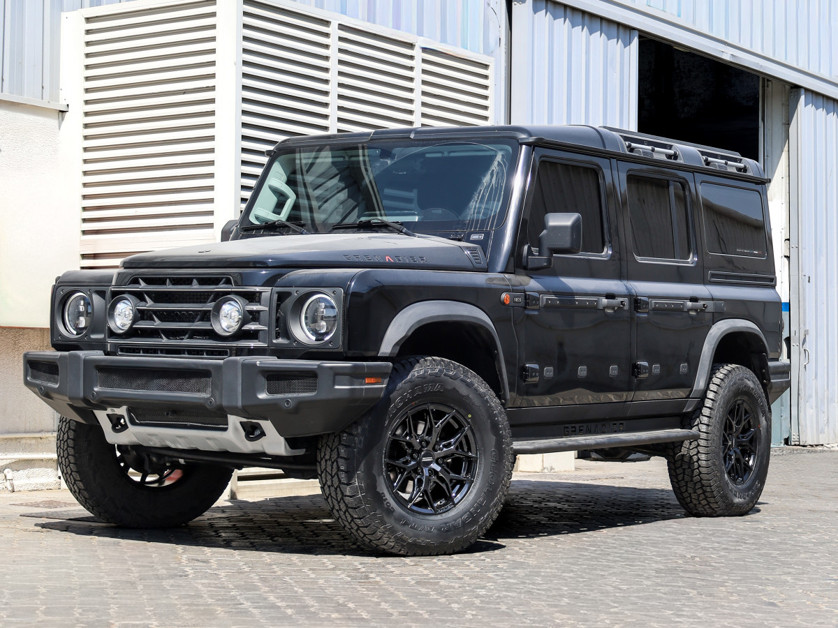 2023 INEOS GRENADIER fitted with Vossen HF6-4 Custom Finish Wheel