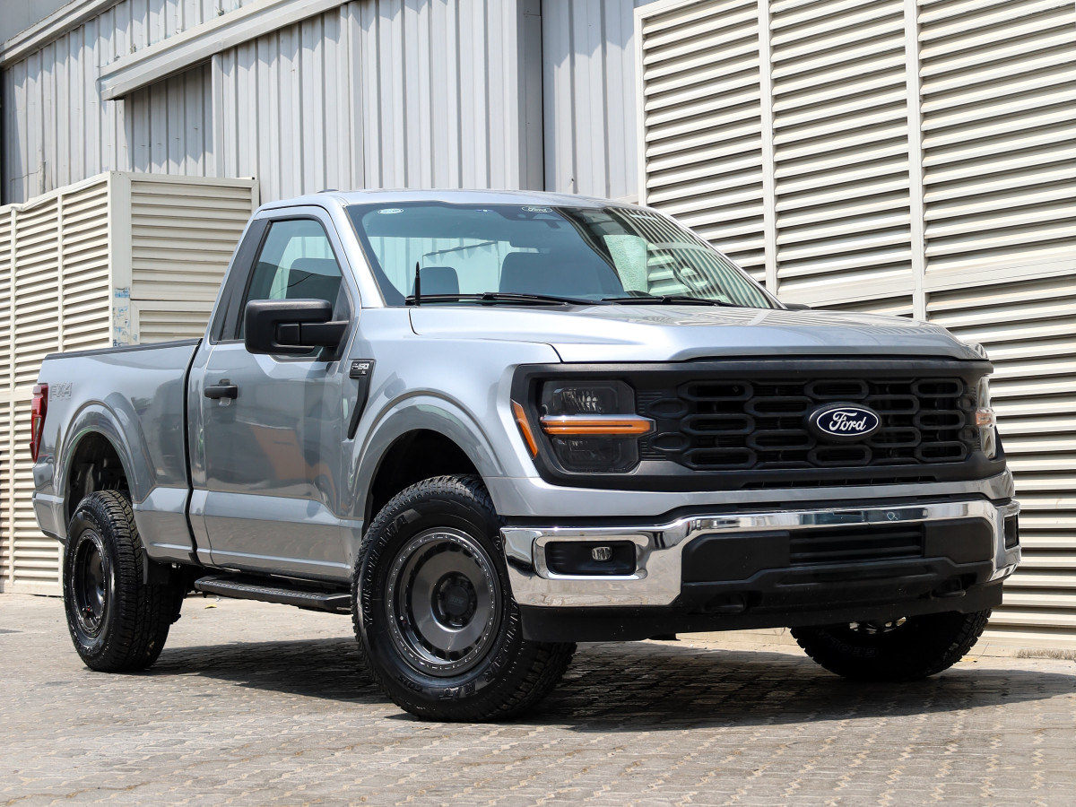 2025 FORD F150