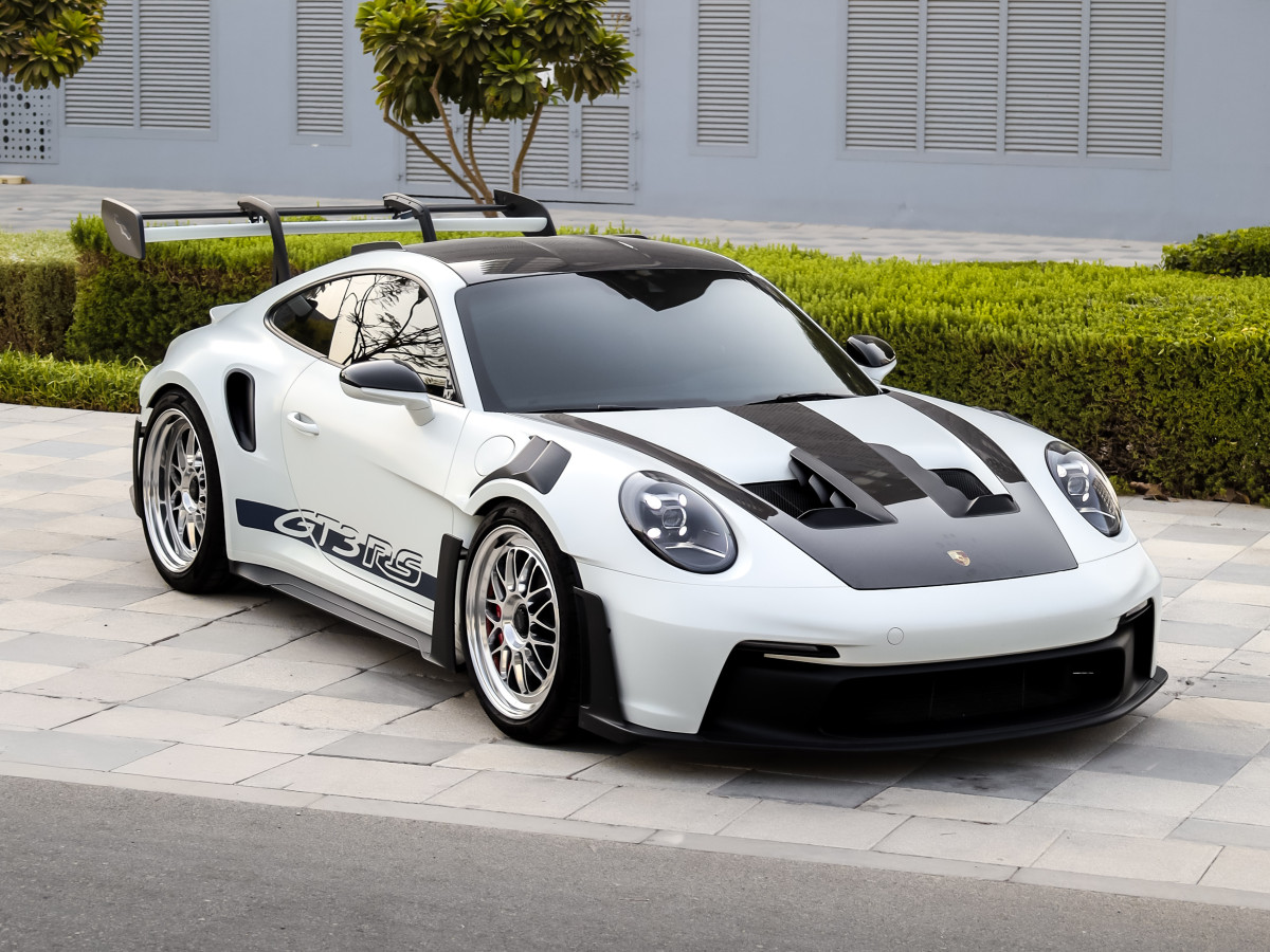 2025 PORSCHE 911