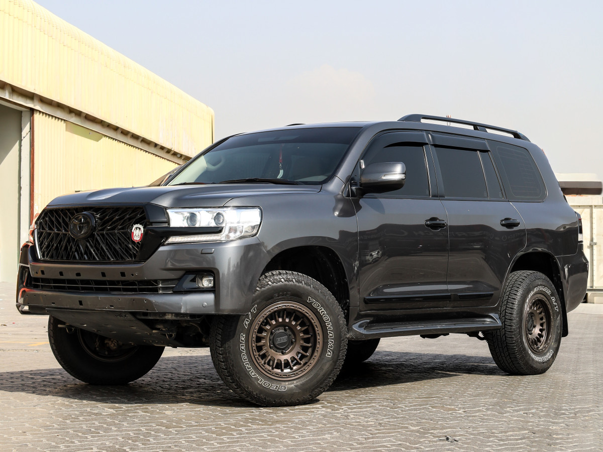 2021 TOYOTA  LAND CRUISER 200
