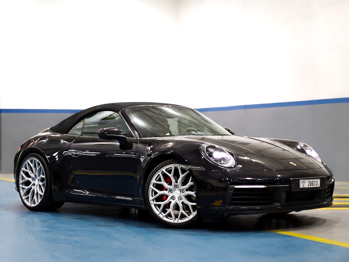 2020 PORSCHE 911 fitted with Vossen HF-2 Brushed Gloss Black Wheel